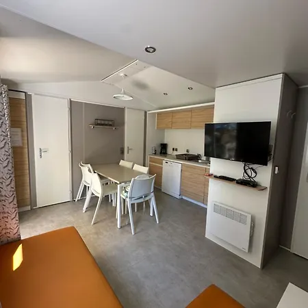 Location Mobile-home Confort Face Au 假日公园